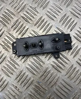 Chrysler Voyager Seat control switch 04601757