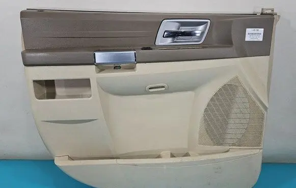 Chrysler Voyager Front door card panel trim IMPRK1439380