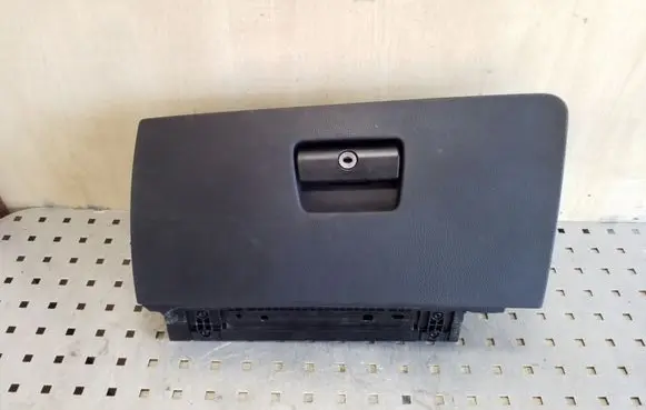 BMW 3 E90 E91 Glove box lid/cover 3456789012