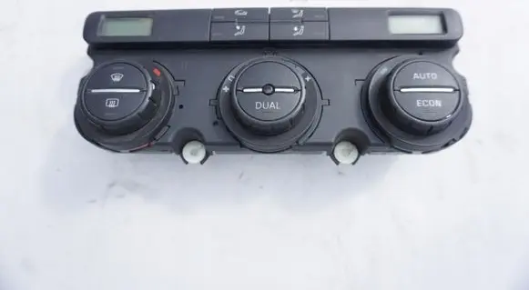 Skoda Octavia Mk2 (1Z) Climate control unit