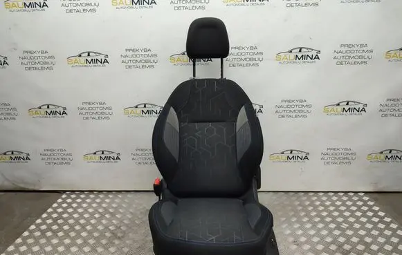 Peugeot 2008 I Front driver seat 