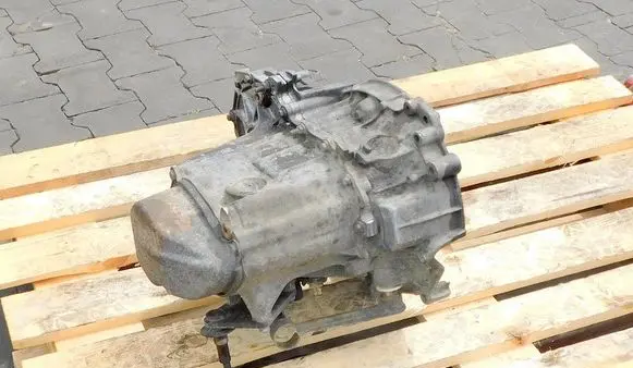 Peugeot 206 Manual 5 speed gearbox 20CE44 192942