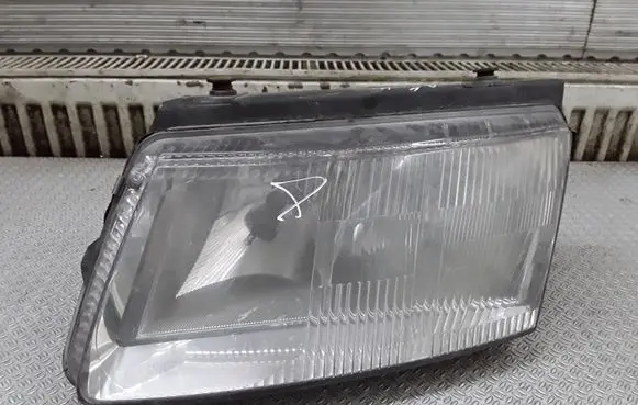 Volkswagen PASSAT B5 Headlight/headlamp