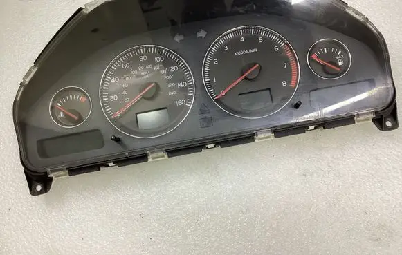 Speedometer (instrument cluster)
