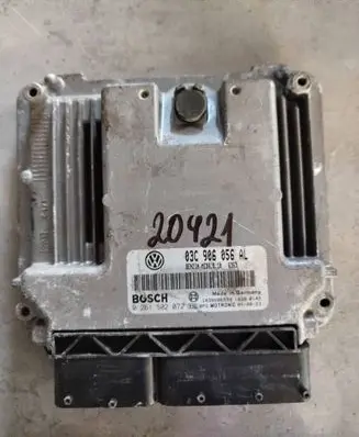 Volkswagen Golf V Engine control unit/module 03C906056AL 1039S06599 0261S02072