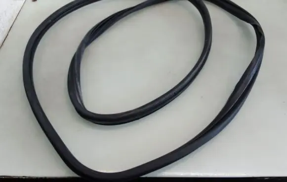 Citroen Nemo Front door rubber seal 