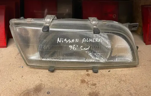 Nissan Almera Headlight/headlamp 1514 1514R