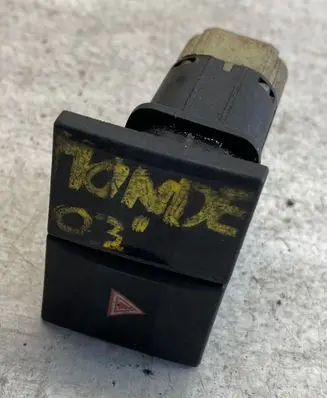 Ford Mondeo Mk III Hazard light switch 2s7t13a350ea