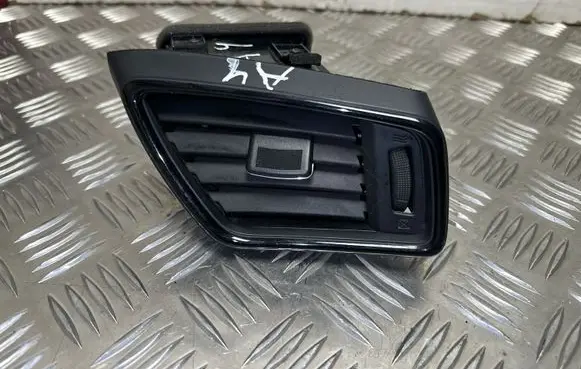 Nissan X-Trail T32 Dashboard side air vent grill/cover trim 68760