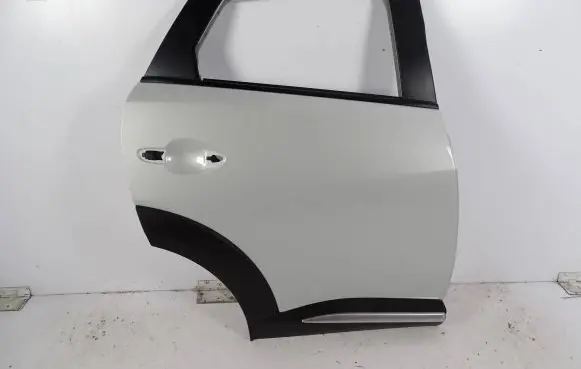 Mazda CX-3 Rear door