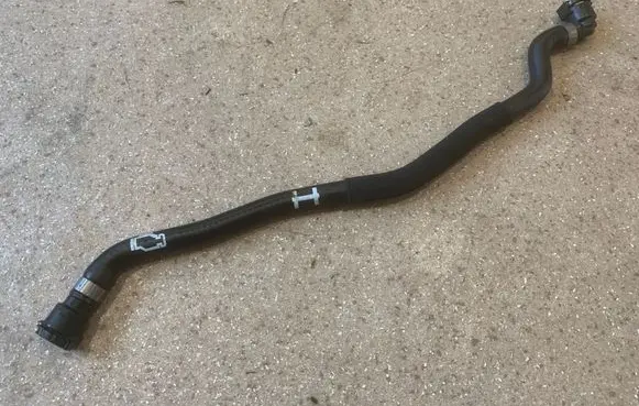 BMW X3 G01 Engine coolant pipe/hose 7535567