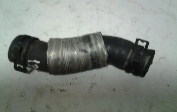 Audi A8 S8 D3 4E Engine coolant pipe/hose 710040