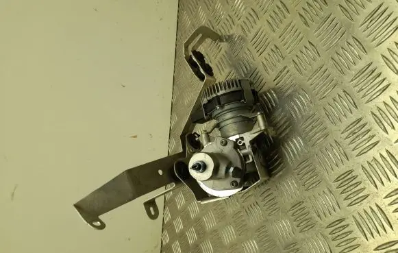 Audi Q7 4M Vacuum pump 4M2614307B