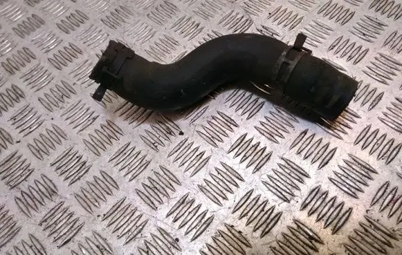 Toyota Avensis T250 Engine coolant pipe/hose