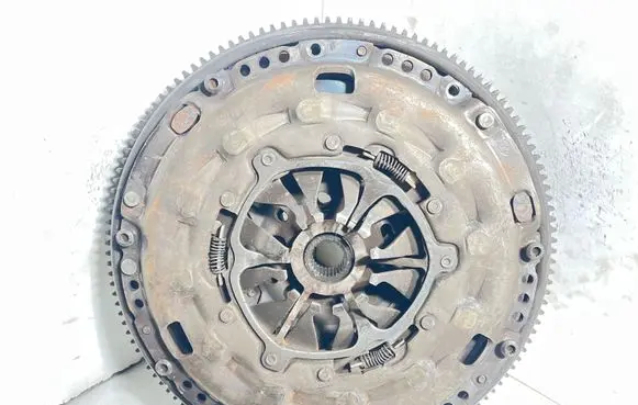 Skoda Octavia Mk2 (1Z) Clutch set kit 123043610 F2201