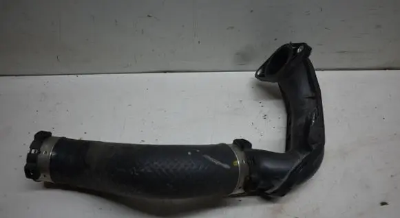 Intercooler hose/pipe