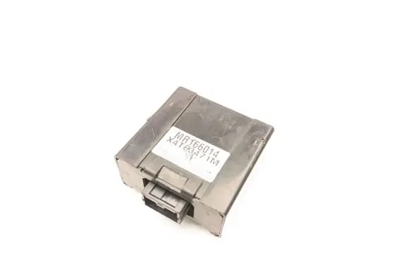Mitsubishi L200 Transfer box differential control unit MR166014 X4T63471M