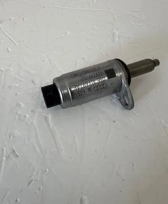 Audi Q3 F3 Camshaft vanos timing valve 06E103697AE 21090801173B 10971902