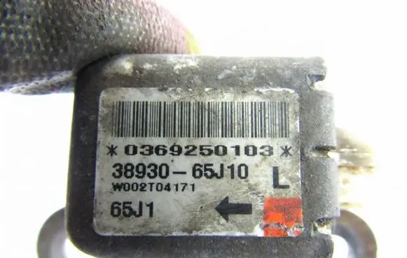 Suzuki Grand Vitara II Airbag deployment crash/impact sensor 3893065J10
