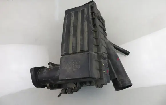 Air filter box