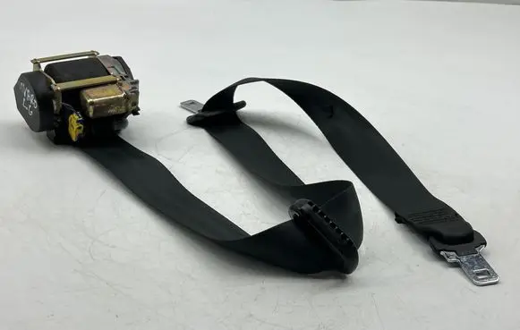 Opel Vivaro Rear seatbelt