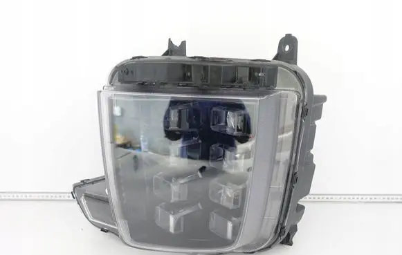 Hyundai Staria Headlight/headlamp 92102CG200