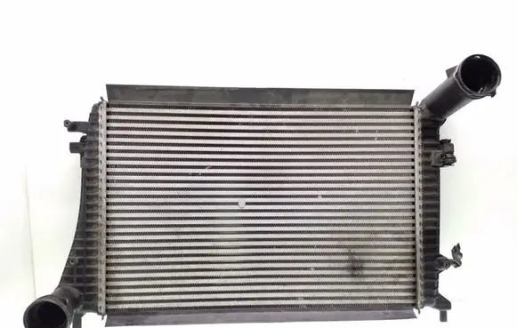 Volkswagen PASSAT B6 Intercooler radiator 3C0145803E