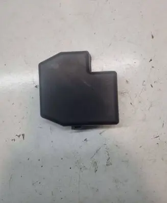Toyota Yaris Fuse box cover 8266252320