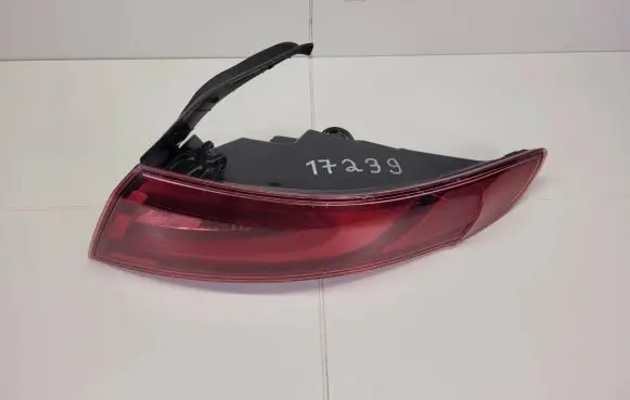Alfa Romeo Giulia Rear/tail lights 20690207
