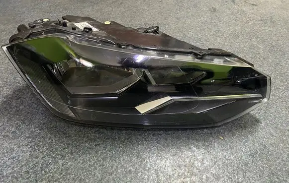Volkswagen Polo VI Headlight/headlamp 2G1941006
