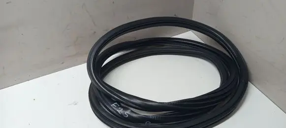 BMW X3 F25 Rear door rubber seal (on body) 