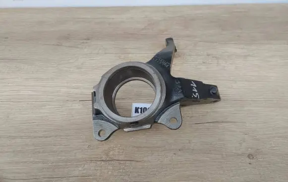 Seat Ibiza I (021A) Front wheel hub spindle knuckle 3966847