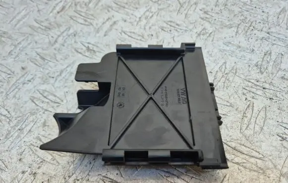 Skoda Octavia Mk3 (5E) Fuse box cover 5Q0927165D