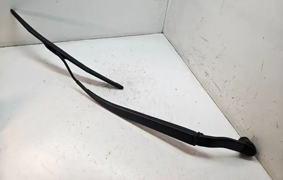 Mitsubishi Eclipse Cross Front wiper blade arm
