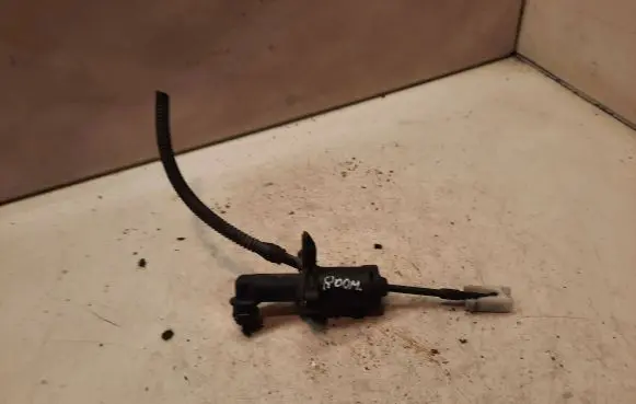 Skoda Roomster (5J) Clutch master cylinder 6q0721388E