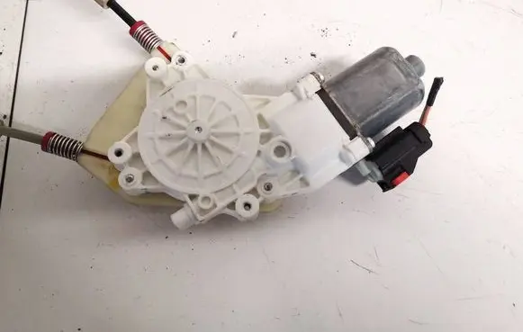 Dodge Caliber Front door window regulator motor 0130822277 128000672