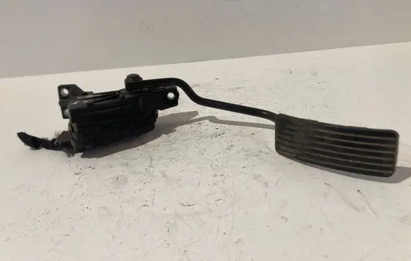 Volvo S40, V40 Accelerator throttle pedal 30865642 6PV00830100 M865642
