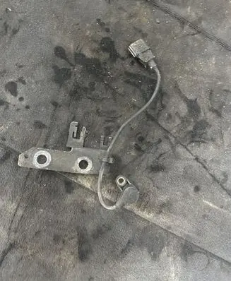 Audi A6 S6 C6 4F Crankshaft speed sensor 