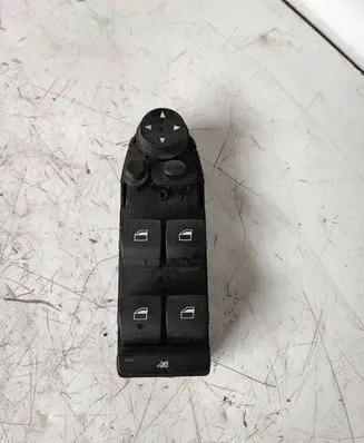 BMW 5 E60 E61 Electric window control switch 9122111