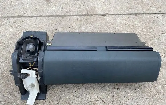 Man TGE 1gen Glove box set 81639030267