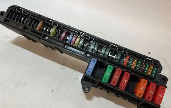 BMW 5 E60 E61 Fuse box set