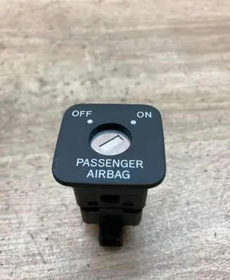 Nissan Qashqai Passenger airbag on/off switch 1366149