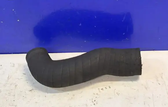 Volvo V70 Intercooler hose/pipe 30636856
