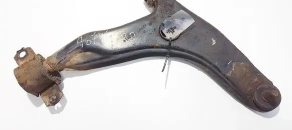 Volvo S40, V40 Front lower control arm/wishbone