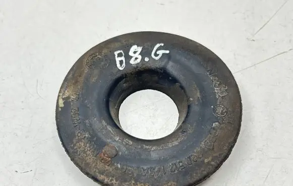 Volkswagen PASSAT B8 Rear coil spring rubber mount 5Q0512149A