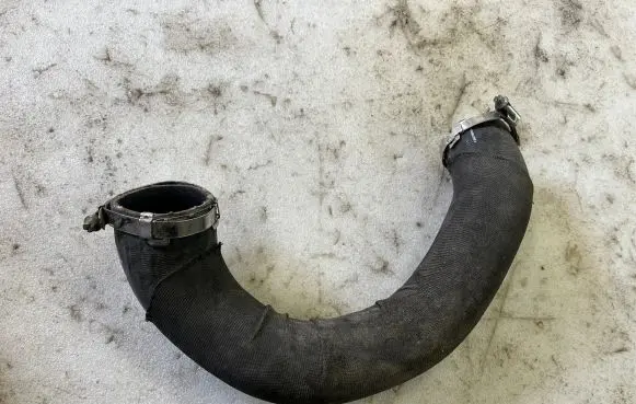 Audi Q5 SQ5 Intercooler hose/pipe 8R0145790J 8R0145790