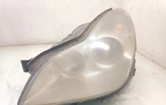 Mercedes-Benz CLS C219 Headlight/headlamp 73485702 5DV00829000 A0028206026