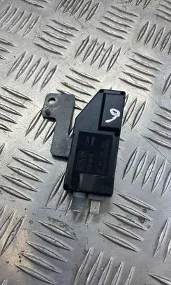Mercedes-Benz ML W163 Aerial antenna amplifier A1638200089