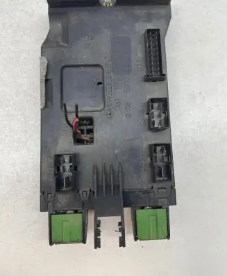 Mercedes-Benz Vito Viano W638 Fuse box set 0005400650 08501002