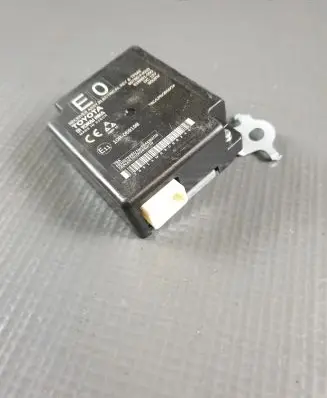 Toyota C-HR I Keyless (KESSY) go control unit/module 897B0F4010 61B891000